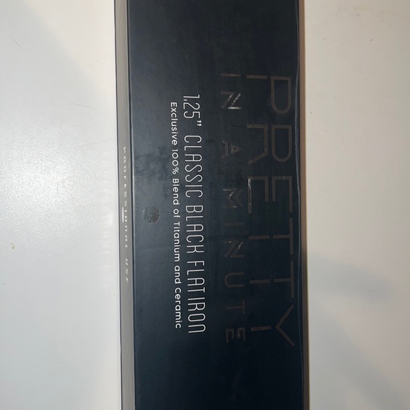 PRETTY IN A MINUTE CLASSIC FLAT IRON 1.25 INCH - Picture 2 of 3